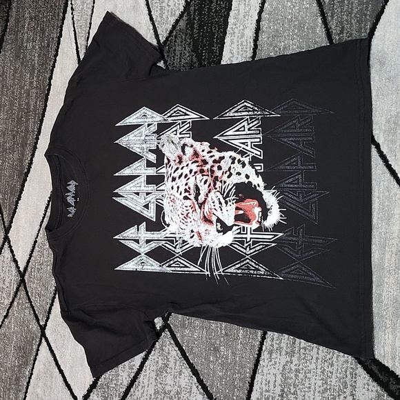 DEF LEPPARD LEOPARD GRAPHIC CREW-NECK BLACK COTTON TEE-SHIRT MEDIUM - Picture 2 of 11